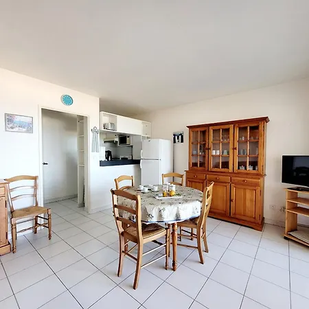 Appartement - T2 5 Pers, Accès Plage, Piscine, Parking - Fr-1-794-118